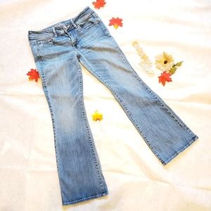 AE Super stretch Kick Boot Jeans. Size 8 Short